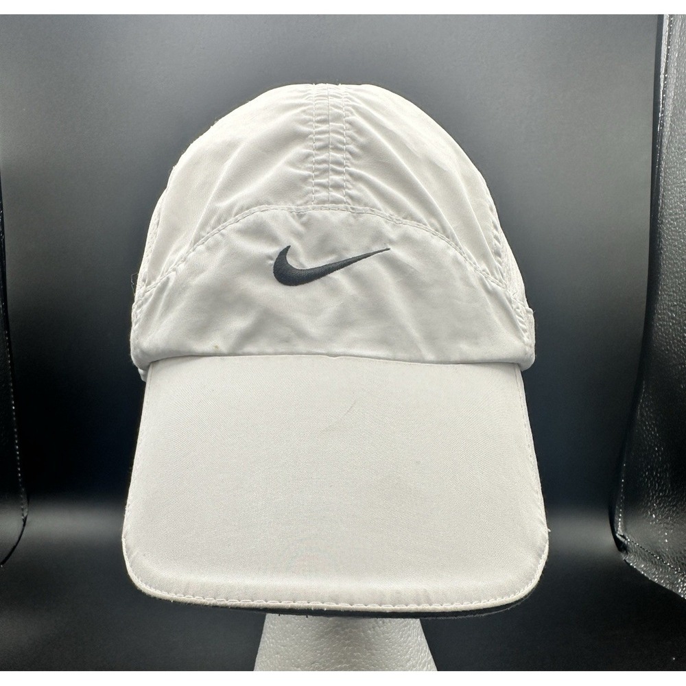 Nike Tailwind Dri-FIT Featherlight Running Hat‎ White Adjustable Performance Cap